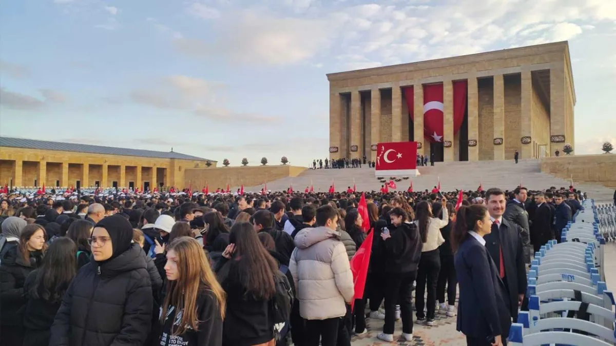 Eğitim-İş’ten 10 Kasım tepkisi: Tarihimize yakışır şekilde anılmalıdır haberinin görseli