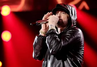 Evlat edindiği kızı hamile: Eminem ikinci kez dede olacak