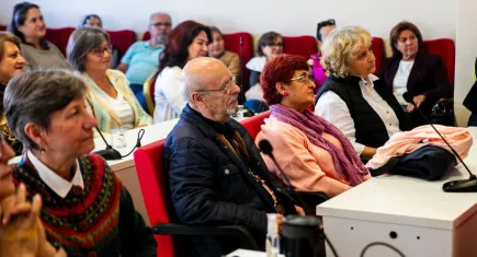 Güzelbahçe’de 3. Yaş Üniversitesi yeni döneme coşkuyla başladı