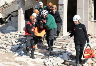 İzmir'de deprem tatbikatı yapıldı