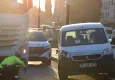 İzmir haber: Kamyonun çarptığı genç ağır yaralandı
