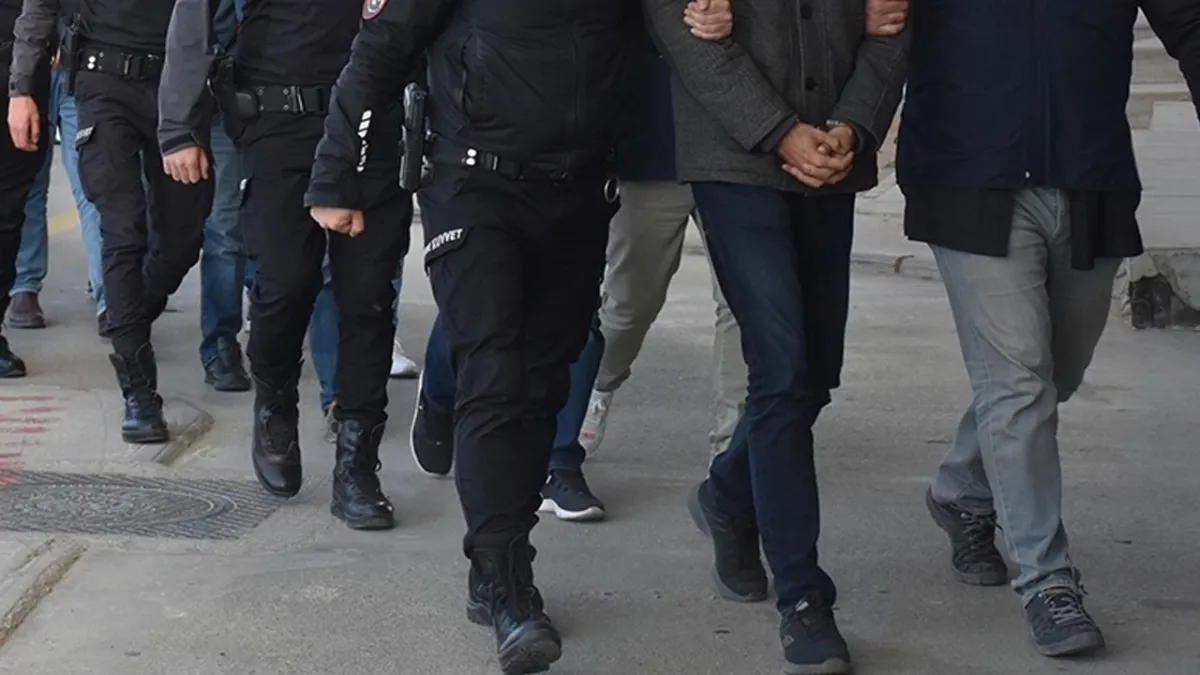 Pos cihazlarıyla milyarlık vurgun: 60 şüpheli hakkında gözaltı kararı haberinin görseli