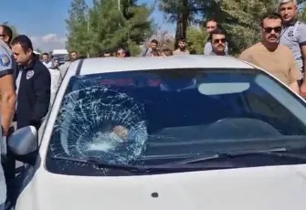 Rojin Kabaiş anısına düzenlenen yürüyüşte otomobil kazası: Bir öğrenci yaralandı