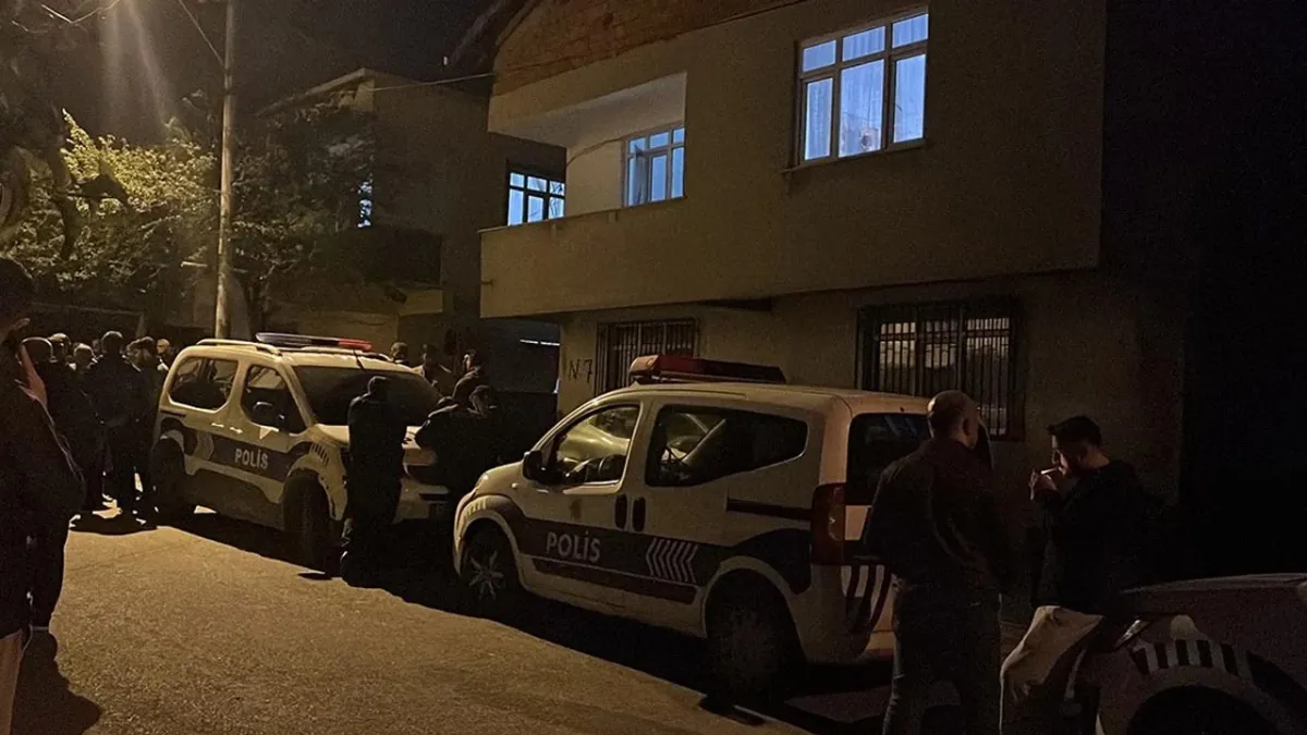 Tartışma kanlı bitti: Yanlışlıkla kızını vurunca intihar etti haberinin görseli