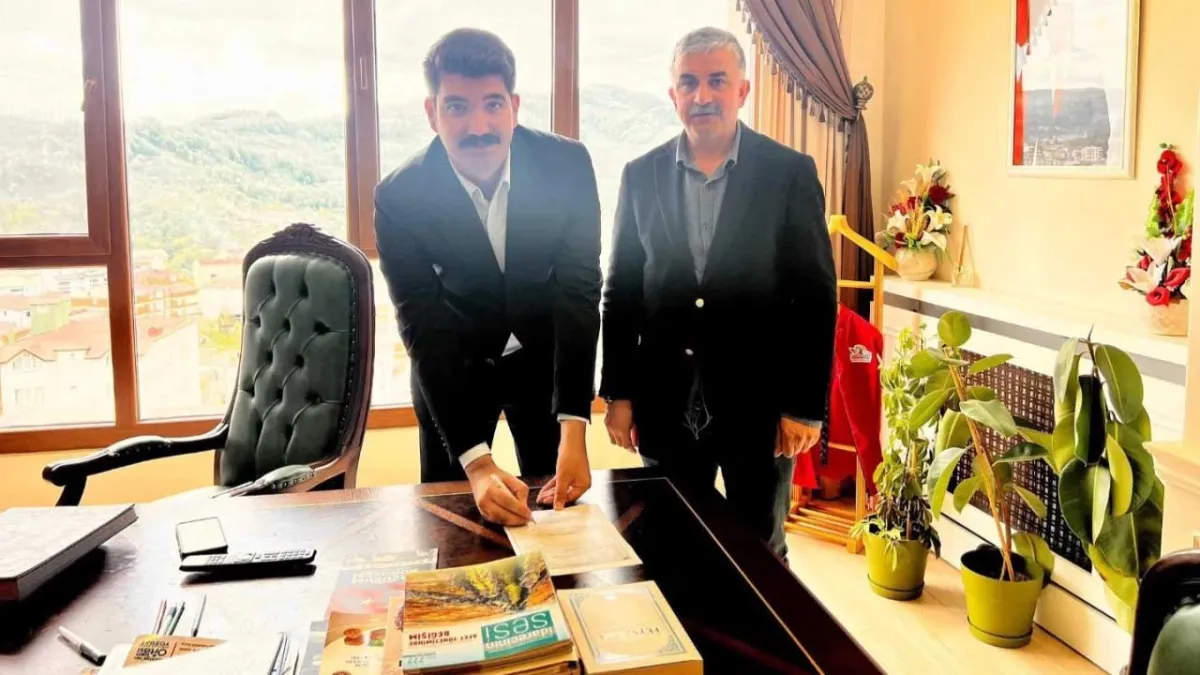 Türkiye tarihinde bir ilk: Kaymakam futbolcu oldu! haberinin görseli