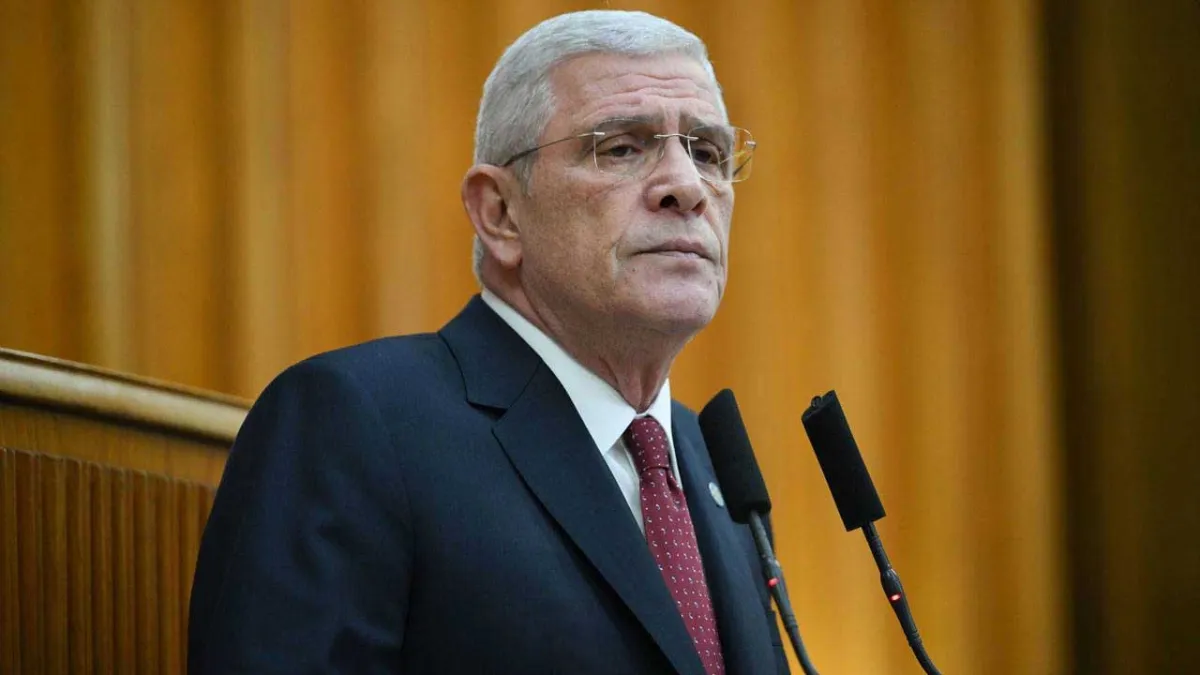 Dervişoğlu'ndan sert çıkış: İkametleri kandil, pusulaları İmralı haberinin görseli