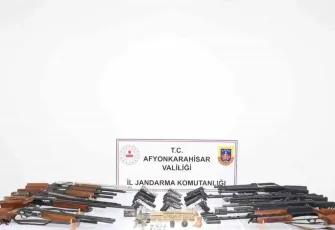 Düğün magandalarına operasyon: 42 kişinin evinde silah ele geçirildi