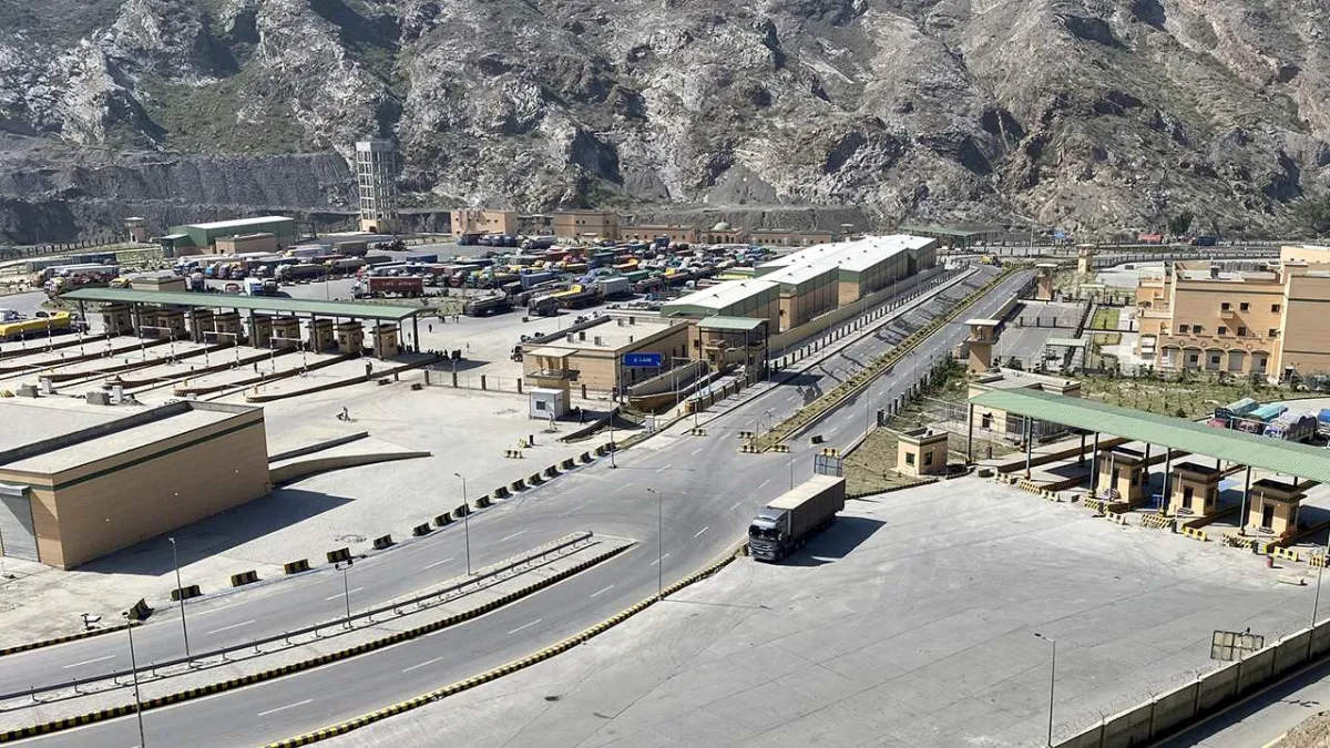 Pakistan ve Afganistan arasında geçici ateşkes! haberinin görseli