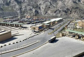 Pakistan ve Afganistan arasında geçici ateşkes!