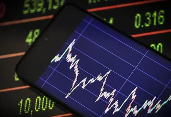 Powell'ın açıklamaları ile piyasalar yükselişte