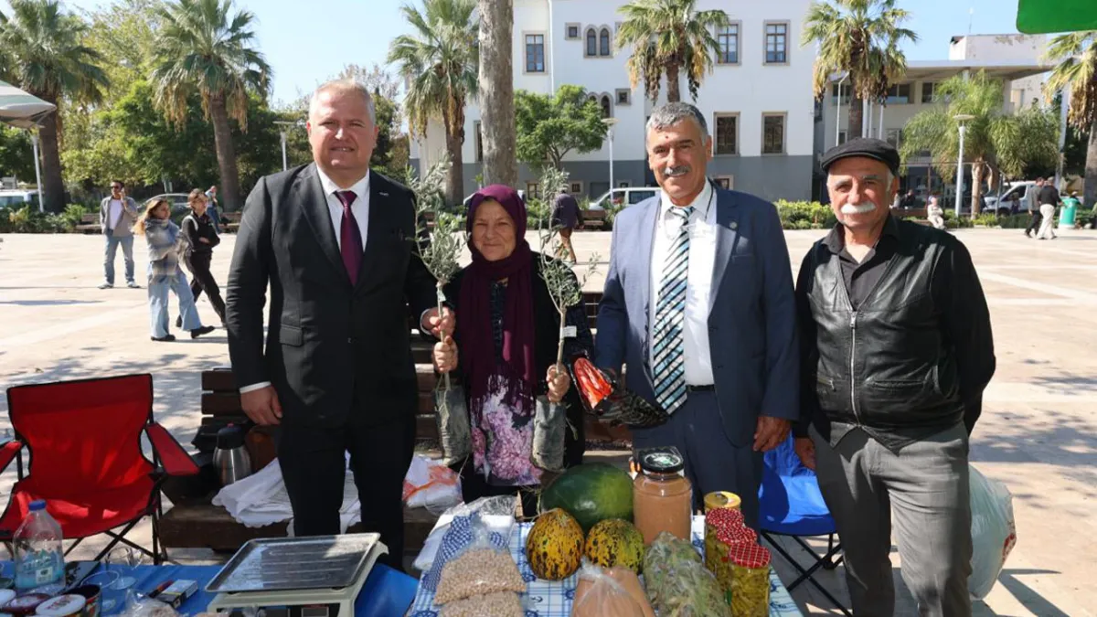 Urla’da kadın çiftçilere anlamlı kutlama: Direncin ve geleceğin omurgası sizsiniz haberinin görseli