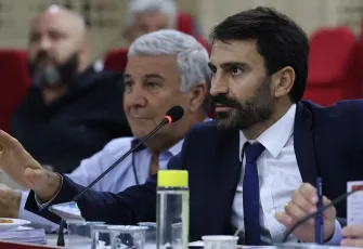 Cemil Tugay’a “Beceriksiz” eleştirisi 