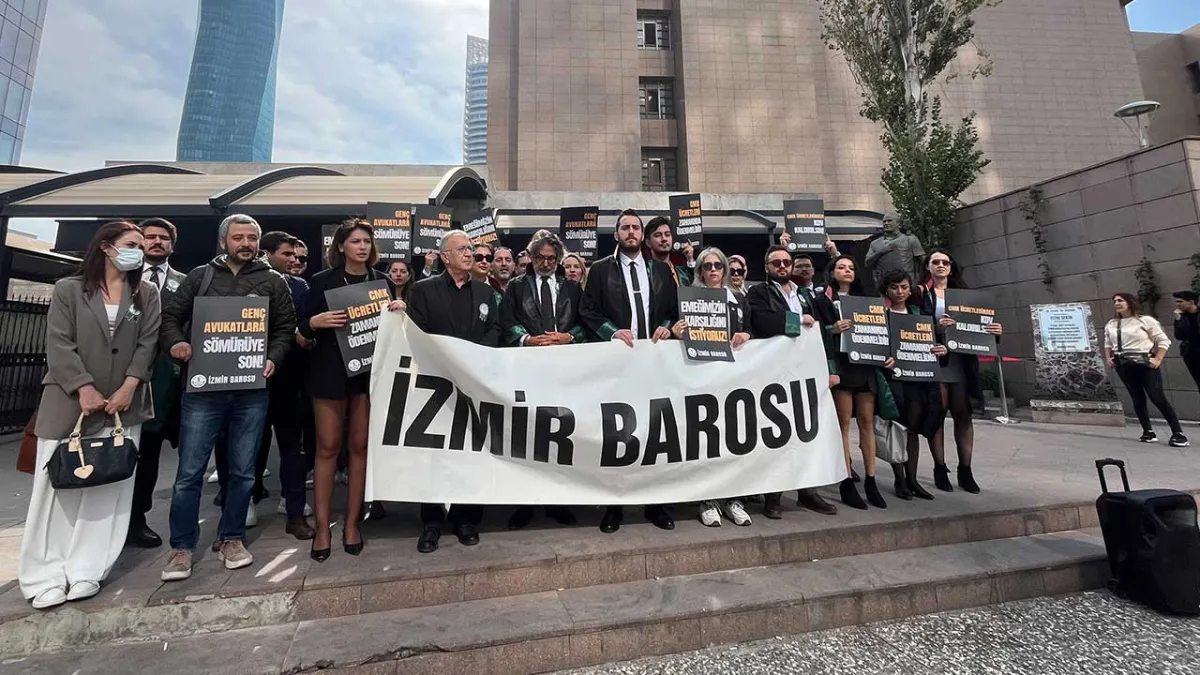 Genç avukatlardan ülke genelinde eş zamanlı basın açıklaması haberinin görseli