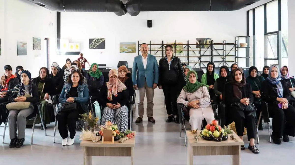 İZTAM, 15 Ekim Dünya Çiftçi Kadınlar Günü’nde kadın üreticileri ağırladı haberinin görseli