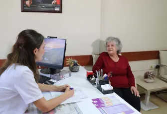 Rutin kontrole gitti, meme kanserini erken teşhisle yendi