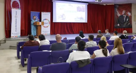 Çeşme Belediyesi'nden personele Yerel Yönetimlerde Sürdürülebilirlik Farkındalığı programı