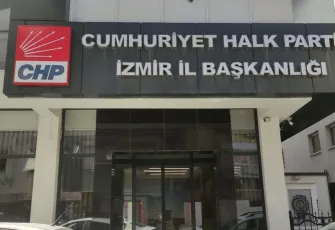 CHP’de kongre günü yaprak dökümü: Şuursuz bir güruh İzmir’e tahakküm etmekte! 