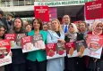 CHP Kadın Kolları 81 ilde “Yoksulluğa boyun eğmeyen kadınlarla yürü” eylemi düzenledi