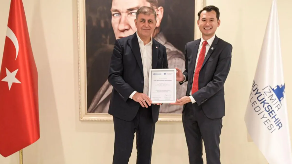 DSÖ’den İzmir’e ‘Yaşlı Dostu Şehir’ sertifikası haberinin görseli