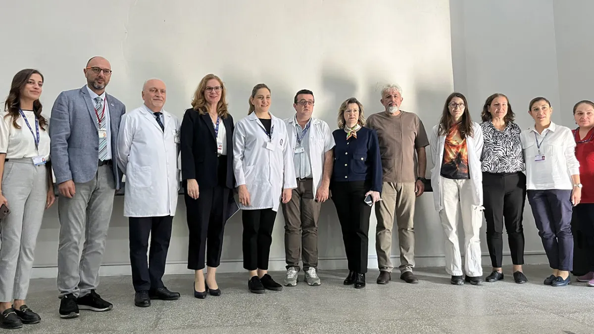 Ege Üniversitesi, Dünya Anatomi Günü’nde beden bağışçılarına teşekkür etti haberinin görseli