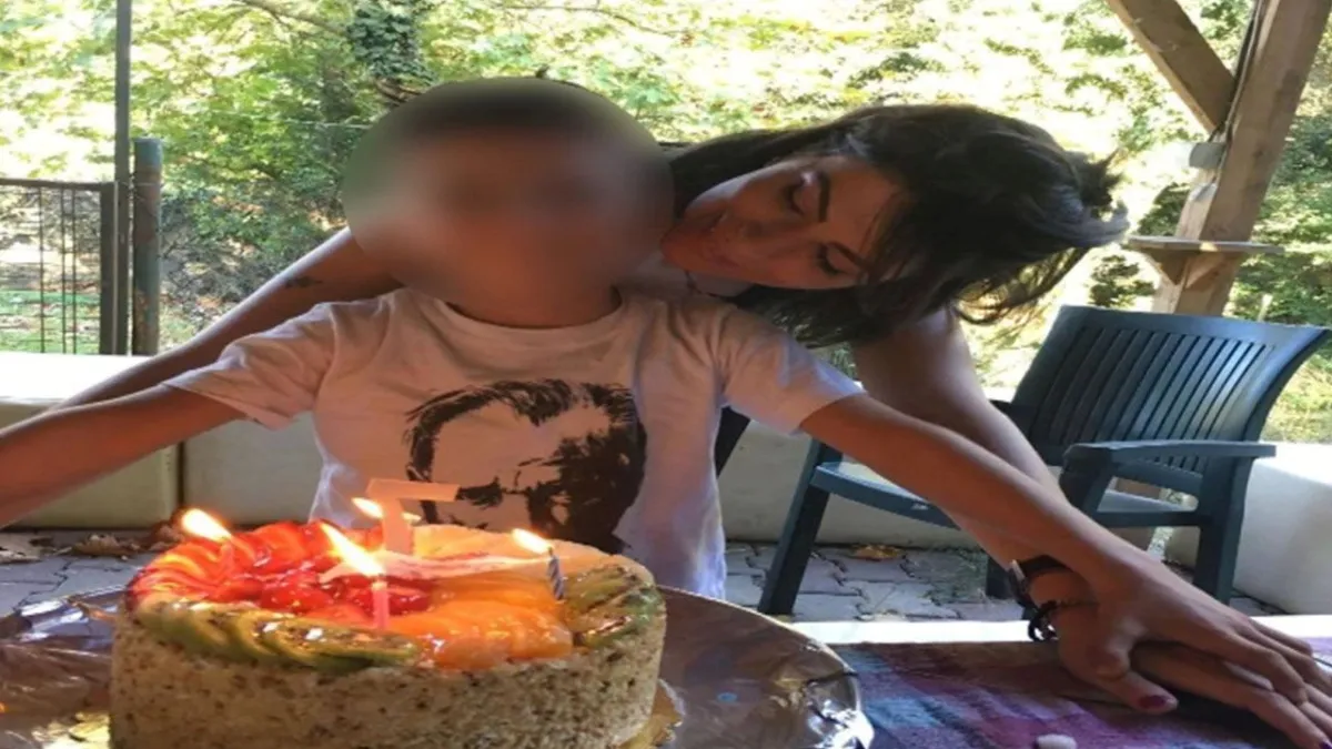 İETT otobüsü kazasında hayatını kaybeden kişi toprağa verildi haberinin görseli