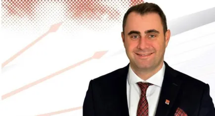 İl kongresine saatler kala kritik gelişme: O isim adaylığını duyurdu! 
