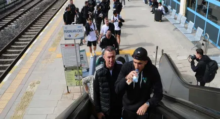 Kocaelispor Konya deplasmanına hızlı tren ile gitti!