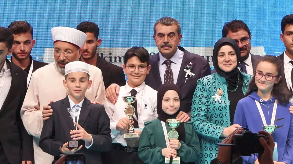 Yusuf Tekin: İmam hatip neslinin varlığı tüm insanlık için hayati önem taşımaktadır