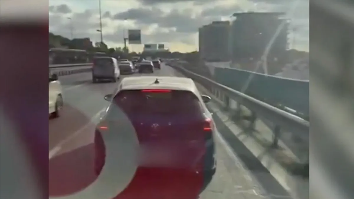 Ambulansa yol vermemişti: O aracın sürücüsü yakalandı haberinin görseli