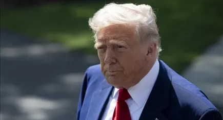 Amerika ayakta! Milyonlar “Kral Trump”a karşı yürüdü