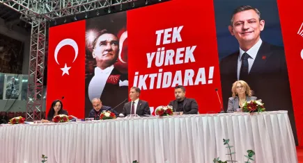 CHP İzmir başkanını seçiyor: Oy kullanma işlemi başladı! 
