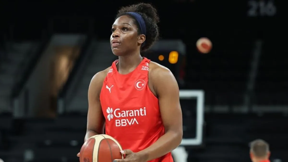 Fenerbahçe Opet’te pota altına dev takviye! WNBA yıldızı McCowan resmen açıklandı! haberinin görseli