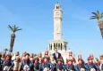 İzmir’de Cumhuriyet Coşkusu: 102. yılda Türk Bayrağı ilk ilmekle hayat buldu