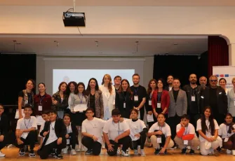 İzmir’de öğrenciler ritimle duygularını konuşturdu: RİT-ROM projesi fark yarattı