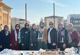 İzmirli öğrencilerden Filistin’e destek kermesi