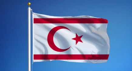 KKTC seçim günü sürprizleri: Yasaklar başladı, oy sandıkları sessizliğe büründü!