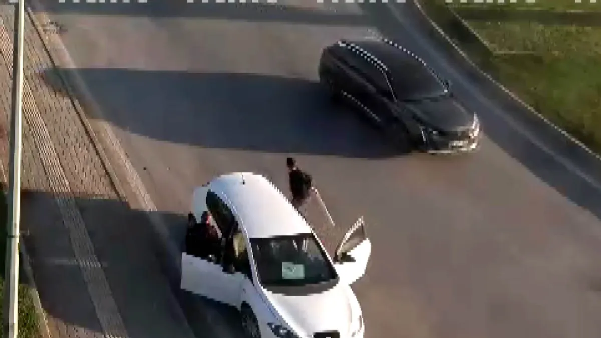 Polise sopayla saldıran sürücü tutuklandı haberinin görseli