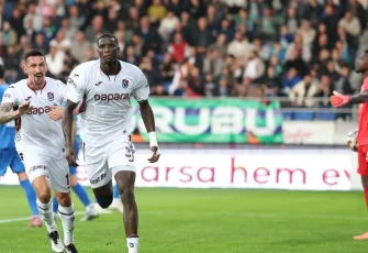 Rize’de goller konuştu: Trabzonspor 2-1’lik zaferle döndü