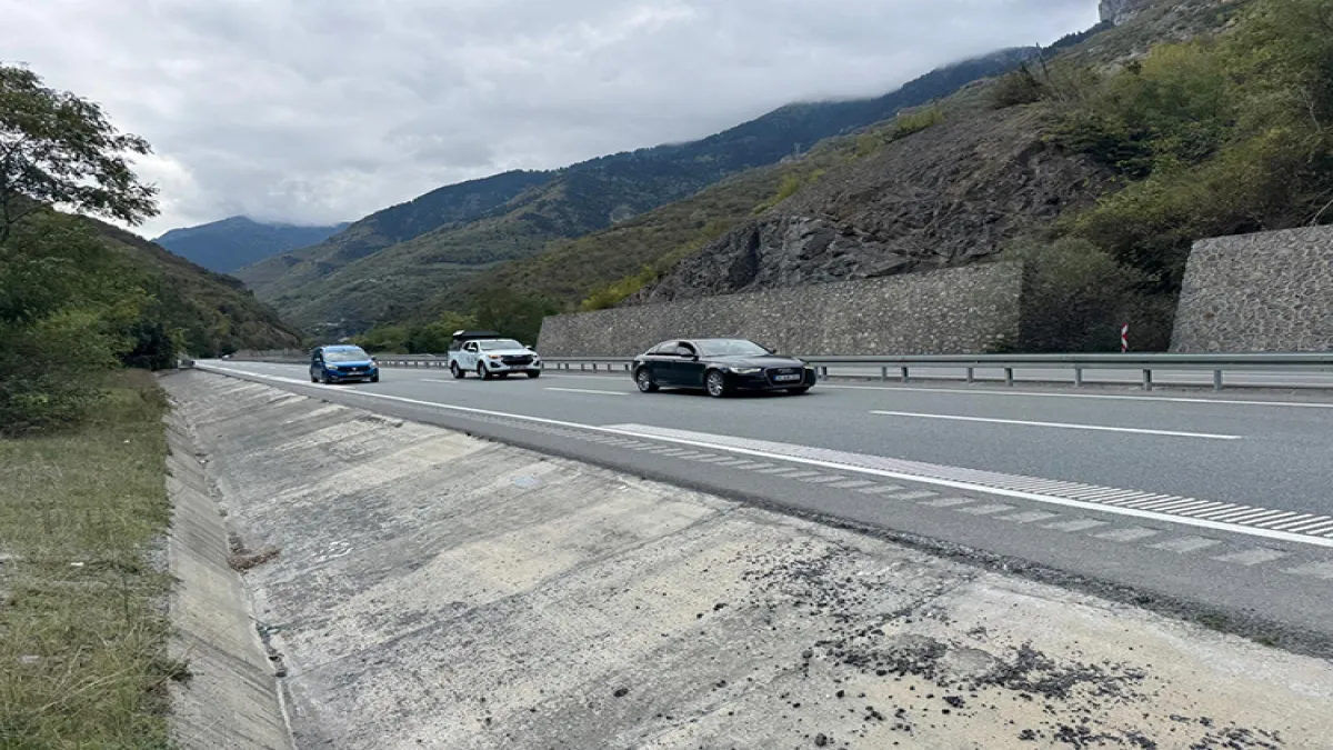 Trabzon’da sürüş keyfi artıyor: Sabit hızla gidenler “ceddin deden” melodisini duyacak! haberinin görseli