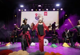 Ayvalık’ta Festival Finali Suzan Kardeş’le Taçlandı
