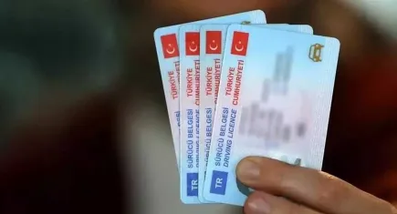 Eski Tip Ehliyetleri Yenilemek İçin Son Şans: 1 Kasım'da geçerliliğini yitirecek!