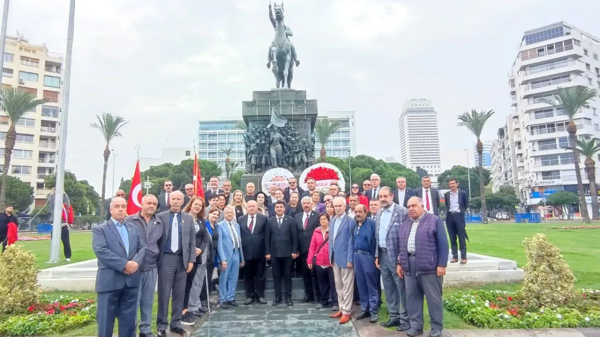İzmir’de Muhtarlar Günü kutlandı haberinin görseli