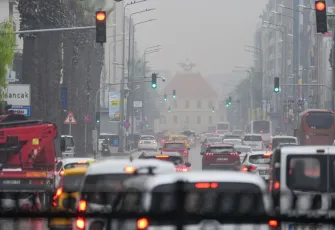 İzmir'de sağanak yaşamı olumsuz etkiledi