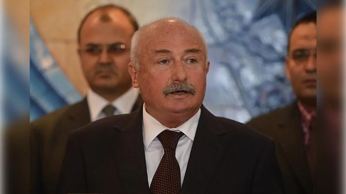 İzmir’in eski Valilerinden Alaaddin Yüksel hayatını kaybetti haberinin görseli