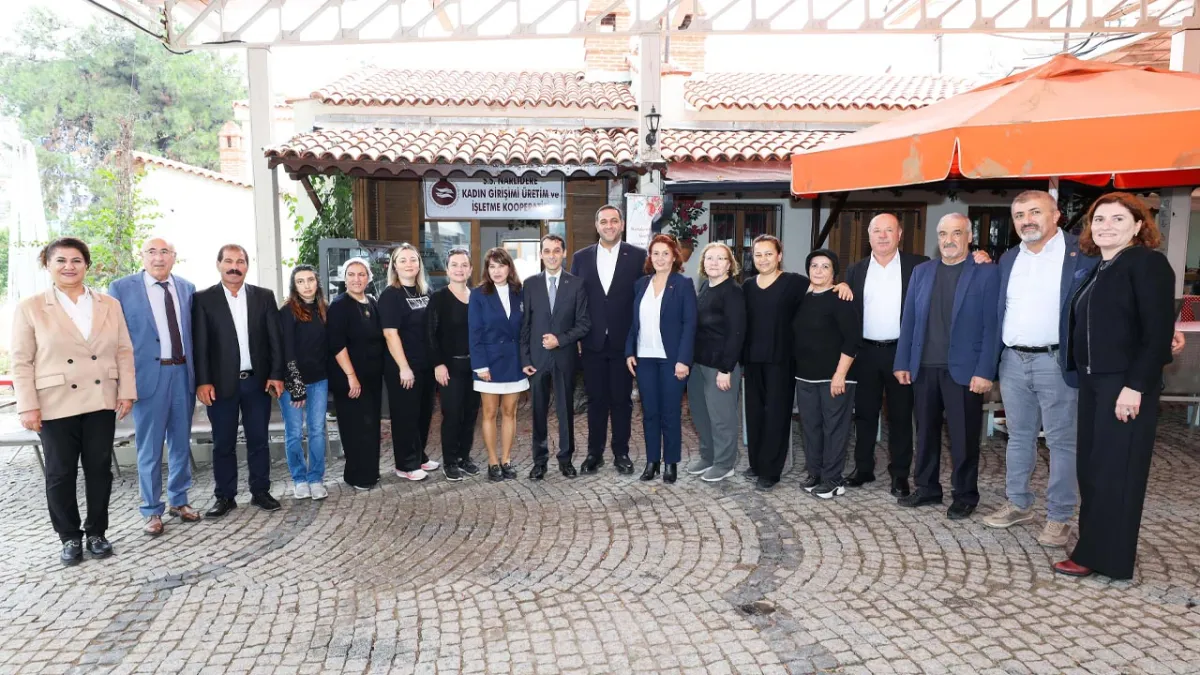 Muhtarlar Günü Narlıdere’de kutlandı haberinin görseli