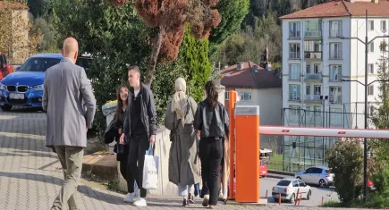 Üniversitede ‘flört şiddeti’ araştırması