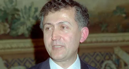 Faili meçhul cinayetlerden Ahmet Taner Kışlalı suikastı! 26 yıl önce neler oldu?