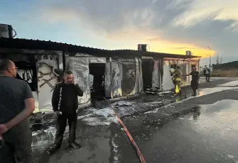 Kahramanmaraş’ta konteyner okulda yangın: 4 sınıf kullanılamaz hale geldi