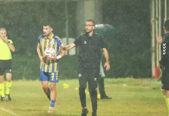 Menemen FK, fırsat tepti