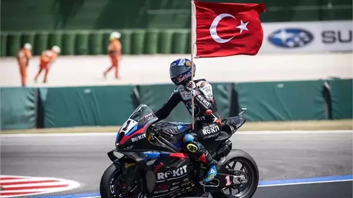 Toprak Razgatlıoğlu yurda döndü haberinin görseli